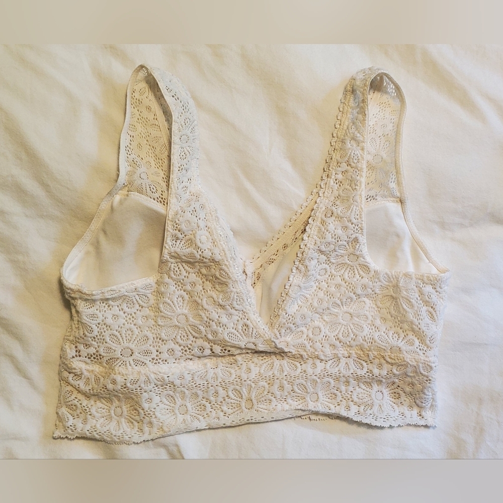 Womens Bralette Bundle Size Medium - image 2